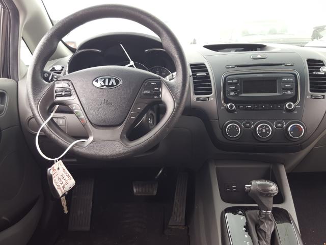 Photo 8 VIN: 3KPFK4A74JE229572 - KIA FORTE 