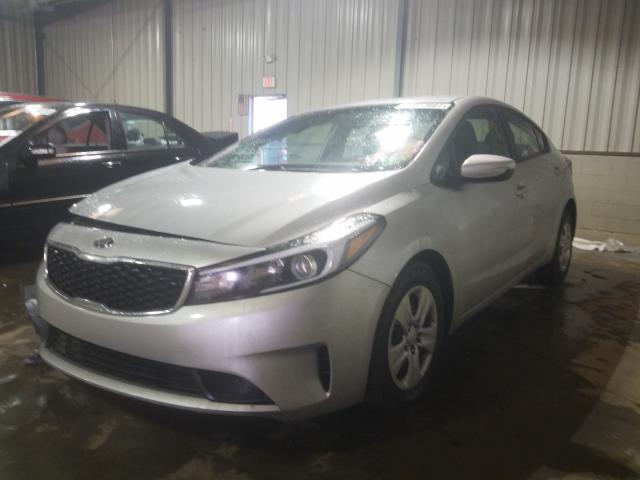 Photo 1 VIN: 3KPFK4A74JE280523 - KIA FORTE LX 