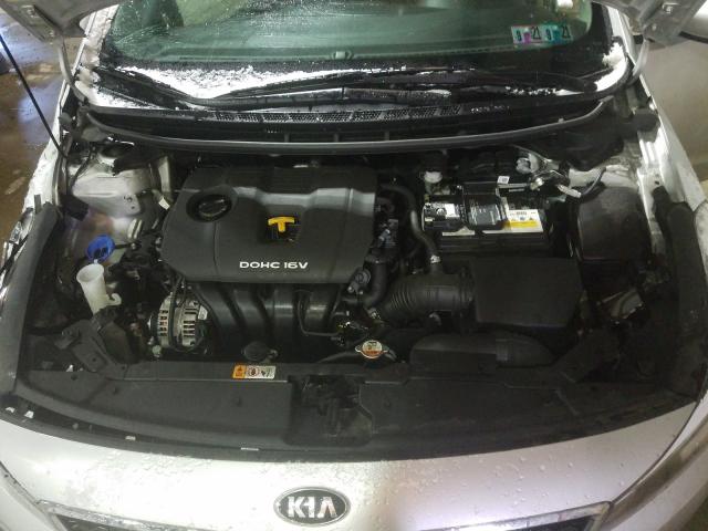 Photo 6 VIN: 3KPFK4A74JE280523 - KIA FORTE LX 