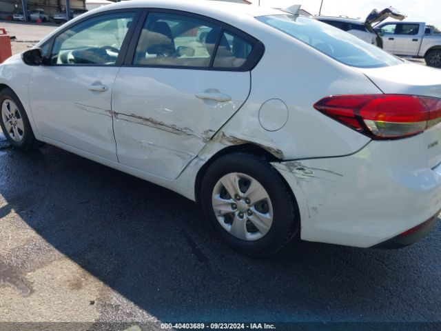 Photo 5 VIN: 3KPFK4A75HE006256 - KIA FORTE 