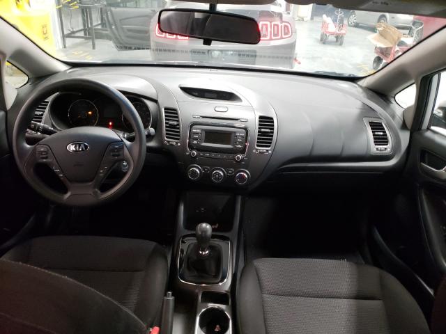 Photo 8 VIN: 3KPFK4A75HE045073 - KIA FORTE LX 