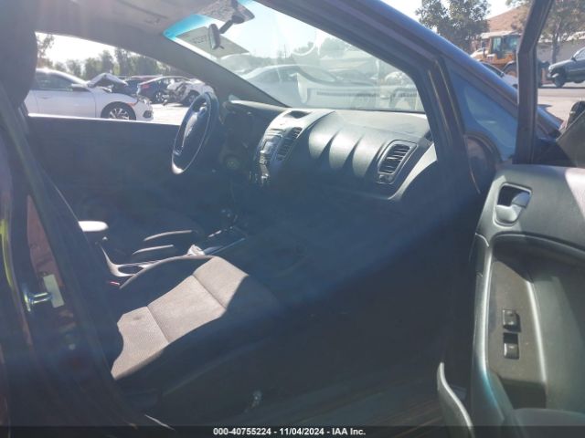 Photo 4 VIN: 3KPFK4A75HE095178 - KIA FORTE 