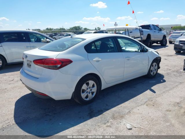 Photo 3 VIN: 3KPFK4A75HE107362 - KIA FORTE 