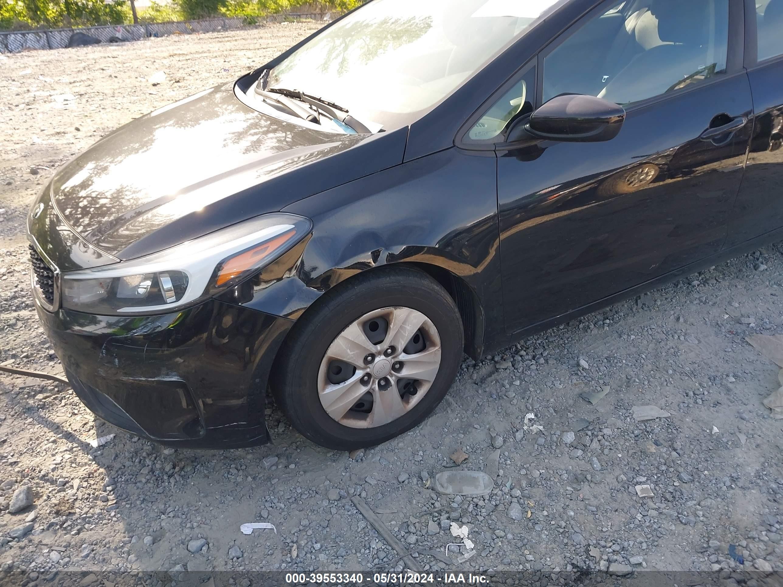 Photo 5 VIN: 3KPFK4A75HE111749 - KIA FORTE 