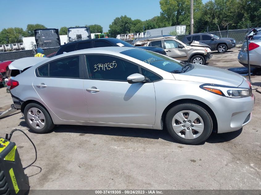 Photo 13 VIN: 3KPFK4A75HE114862 - KIA FORTE 