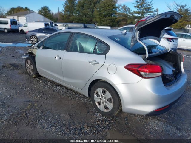 Photo 2 VIN: 3KPFK4A75HE131709 - KIA FORTE 