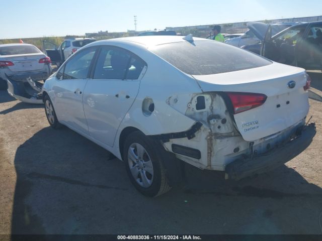 Photo 2 VIN: 3KPFK4A75HE142631 - KIA FORTE 