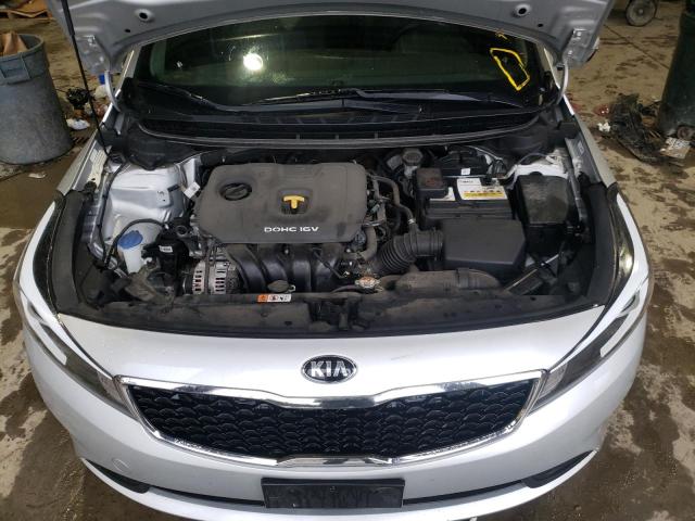 Photo 6 VIN: 3KPFK4A75HE142841 - KIA FORTE LX 