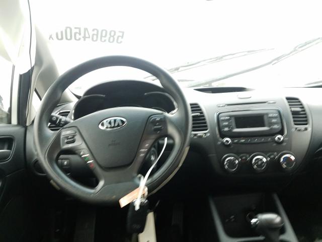 Photo 8 VIN: 3KPFK4A75HE143679 - KIA FORTE LX 