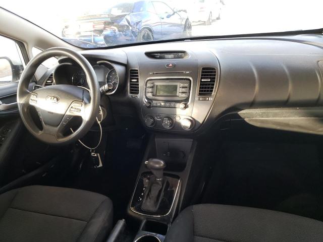 Photo 8 VIN: 3KPFK4A75JE166482 - KIA FORTE LX 