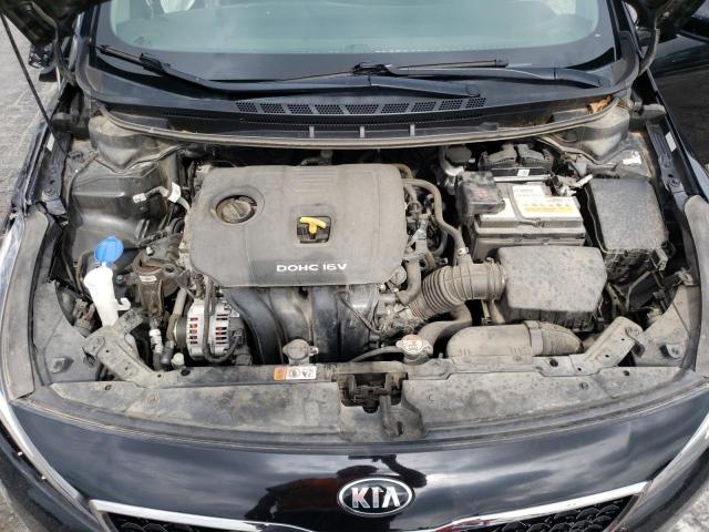 Photo 6 VIN: 3KPFK4A75JE193293 - KIA FORTE LX 