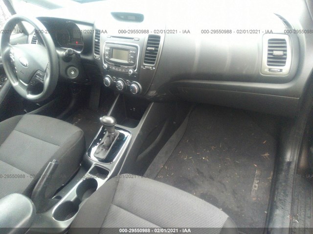 Photo 4 VIN: 3KPFK4A75JE227037 - KIA FORTE 