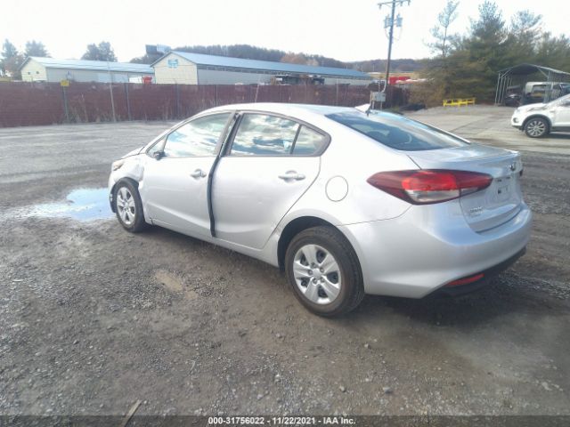 Photo 2 VIN: 3KPFK4A75JE234490 - KIA FORTE 