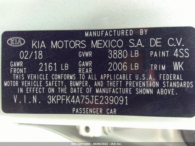 Photo 8 VIN: 3KPFK4A75JE239091 - KIA FORTE 