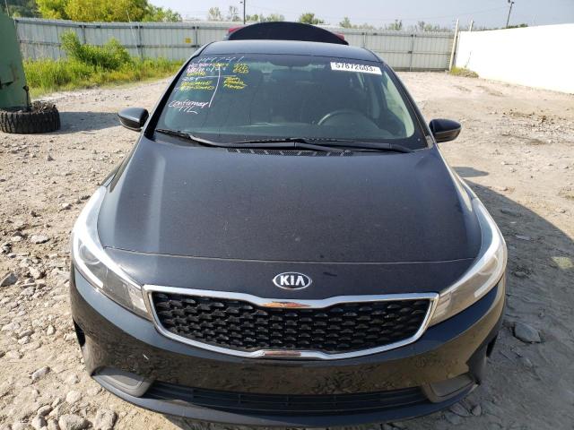 Photo 4 VIN: 3KPFK4A75JE240869 - KIA FORTE LX 