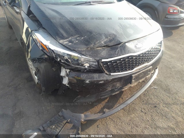 Photo 5 VIN: 3KPFK4A75JE243514 - KIA FORTE 