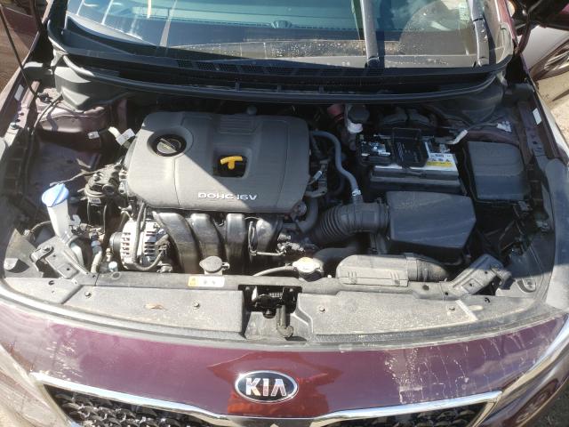 Photo 6 VIN: 3KPFK4A75JE258384 - KIA FORTE LX 