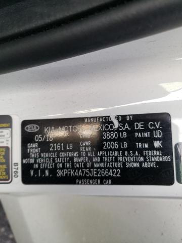 Photo 11 VIN: 3KPFK4A75JE266422 - KIA FORTE LX 