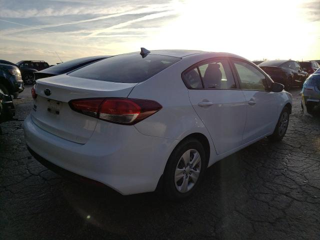 Photo 2 VIN: 3KPFK4A75JE266422 - KIA FORTE LX 