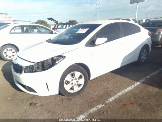 Photo 1 VIN: 3KPFK4A75JE276559 - KIA FORTE 