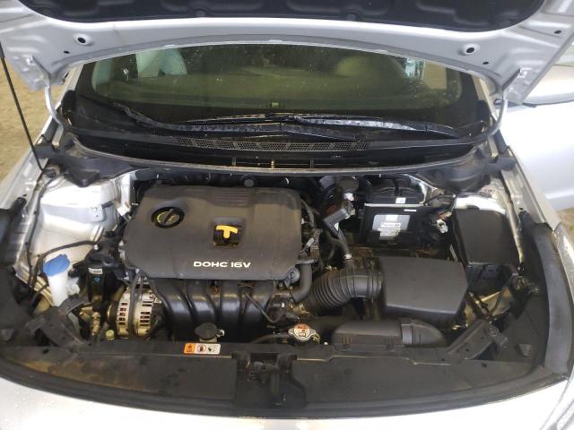 Photo 6 VIN: 3KPFK4A76HE060049 - KIA FORTE LX 