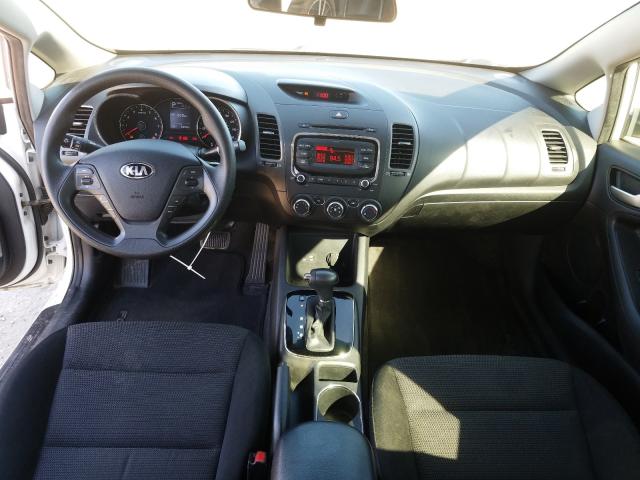 Photo 8 VIN: 3KPFK4A76HE075134 - KIA FORTE LX 