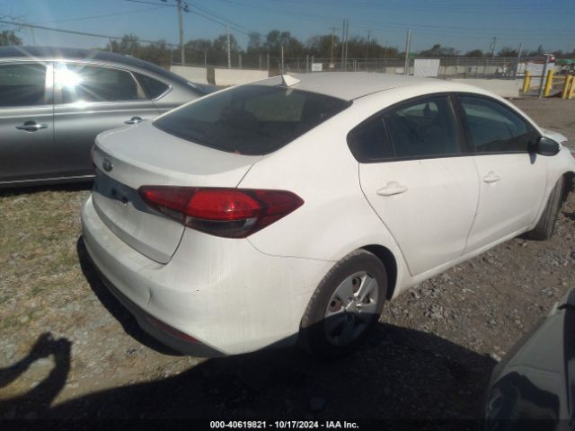 Photo 3 VIN: 3KPFK4A76HE081189 - KIA FORTE 