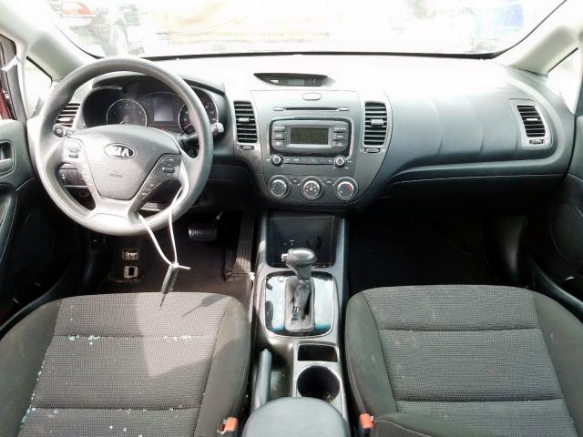 Photo 8 VIN: 3KPFK4A76HE088675 - KIA FORTE LX 