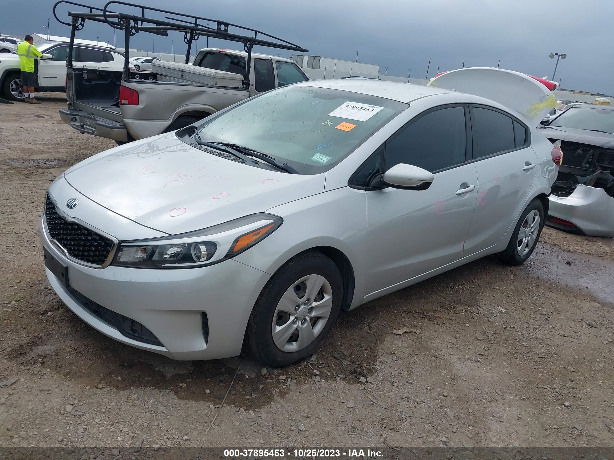 Photo 1 VIN: 3KPFK4A76HE090457 - KIA FORTE 