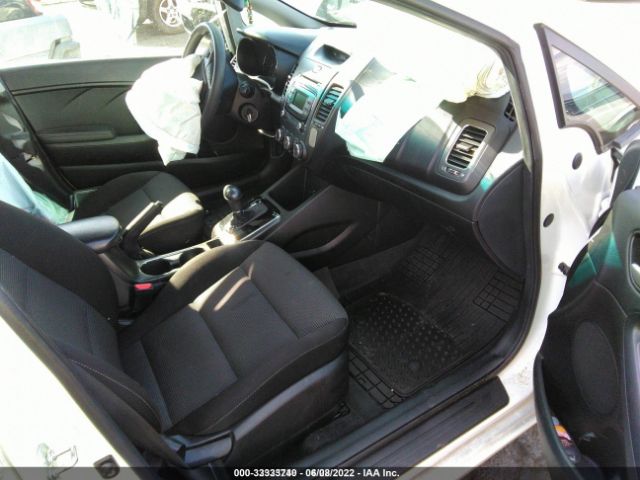 Photo 4 VIN: 3KPFK4A76HE103501 - KIA FORTE 