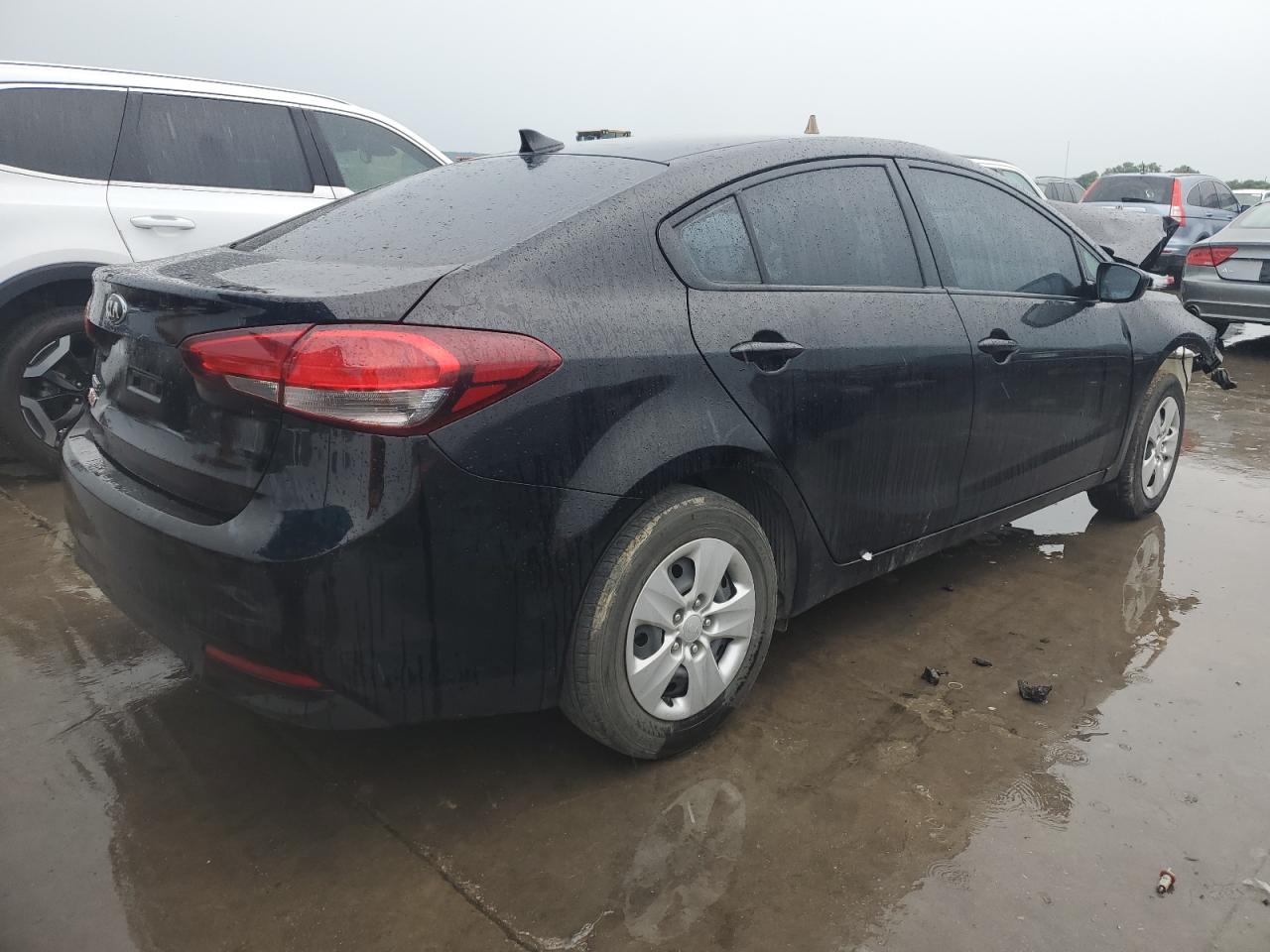 Photo 2 VIN: 3KPFK4A76HE104664 - KIA FORTE 