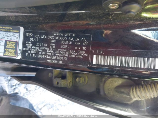 Photo 8 VIN: 3KPFK4A76HE109475 - KIA FORTE 