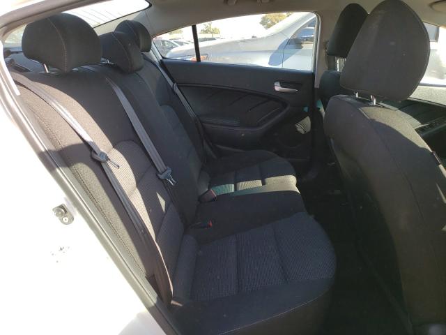 Photo 5 VIN: 3KPFK4A76HE116572 - KIA FORTE LX 