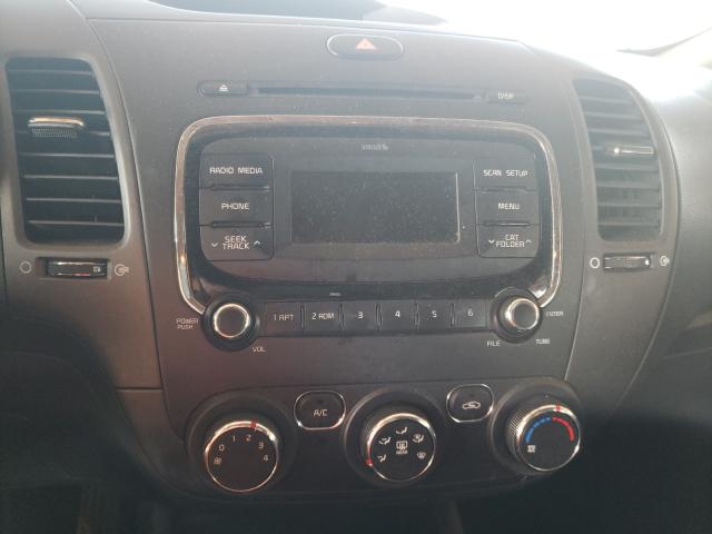 Photo 8 VIN: 3KPFK4A76HE116653 - KIA FORTE LX 