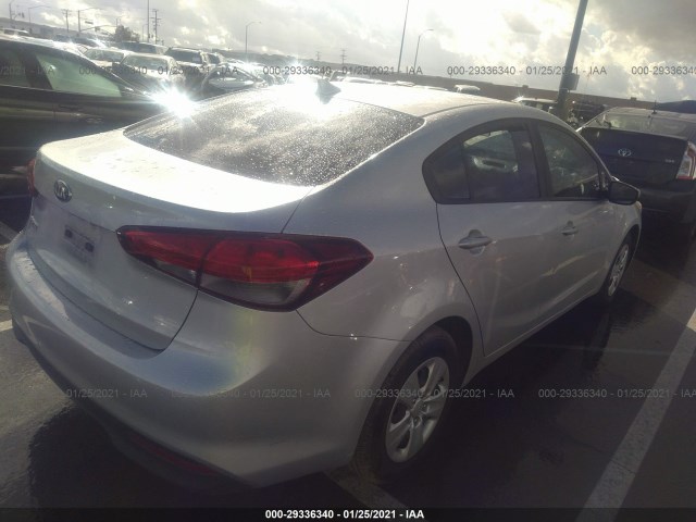 Photo 3 VIN: 3KPFK4A76HE130682 - KIA FORTE 