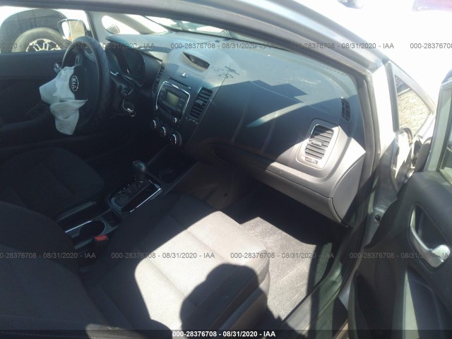 Photo 4 VIN: 3KPFK4A76HE135476 - KIA FORTE 