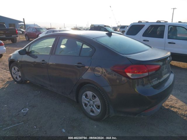 Photo 2 VIN: 3KPFK4A76HE143075 - KIA FORTE 