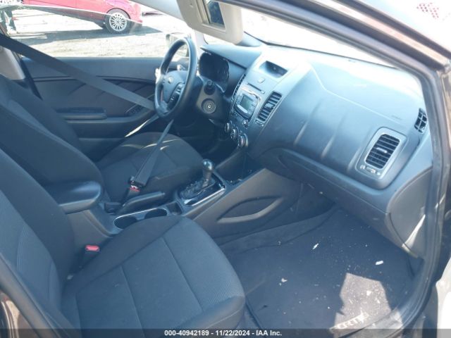 Photo 4 VIN: 3KPFK4A76HE156957 - KIA FORTE 