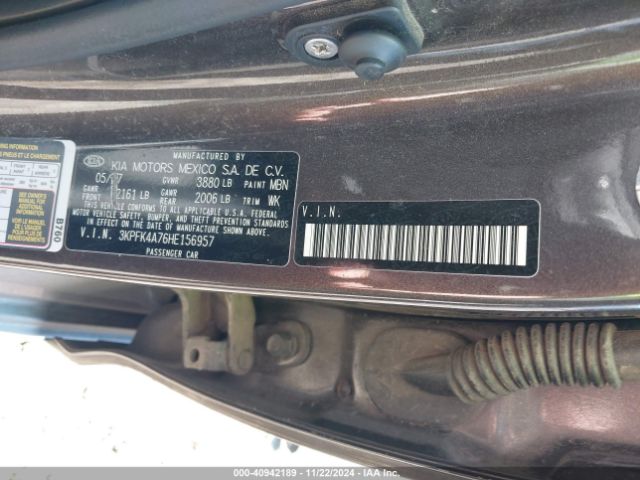 Photo 8 VIN: 3KPFK4A76HE156957 - KIA FORTE 