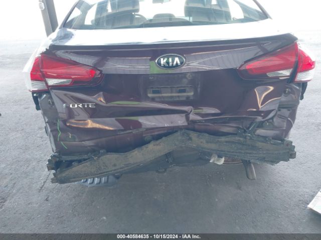 Photo 5 VIN: 3KPFK4A76JE168452 - KIA FORTE 