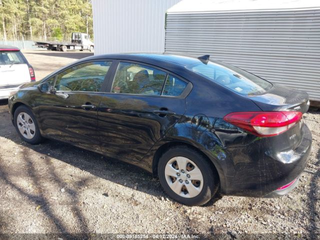 Photo 2 VIN: 3KPFK4A76JE183209 - KIA FORTE 