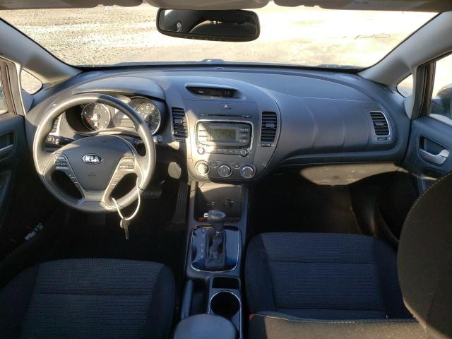 Photo 8 VIN: 3KPFK4A76JE190063 - KIA FORTE LX 