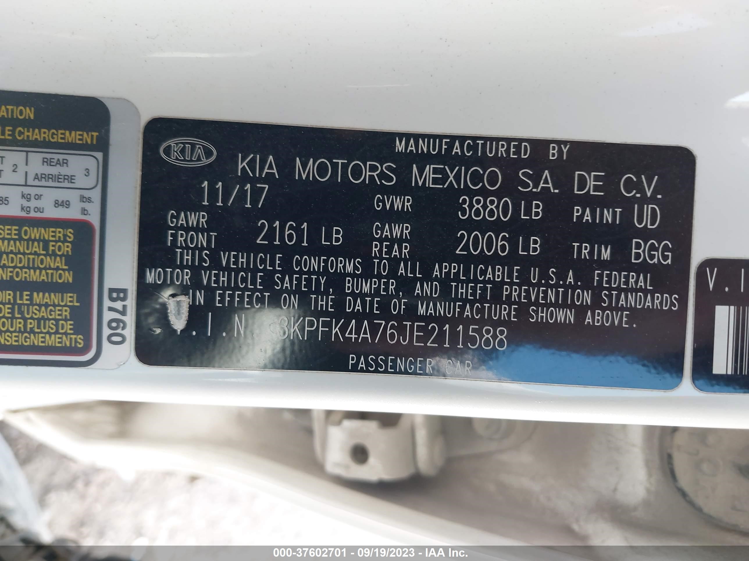 Photo 8 VIN: 3KPFK4A76JE211588 - KIA FORTE 