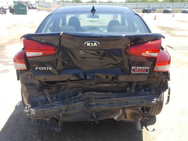 Photo 8 VIN: 3KPFK4A76JE220680 - KIA FORTE LX 