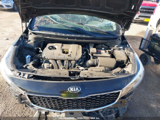 Photo 9 VIN: 3KPFK4A76JE242890 - KIA FORTE 