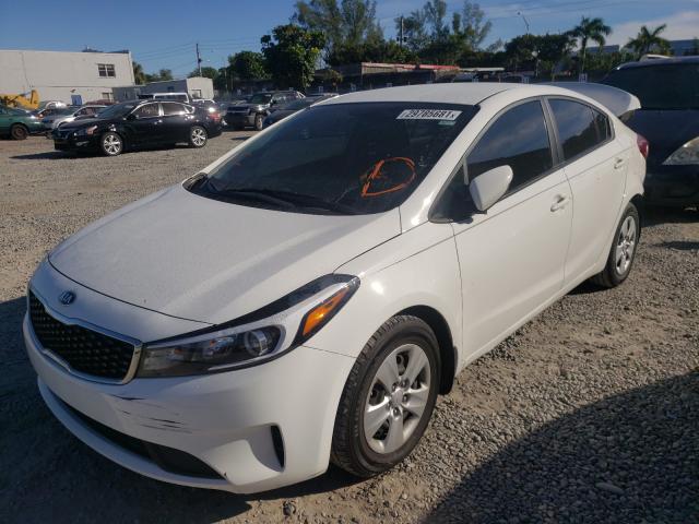 Photo 1 VIN: 3KPFK4A76JE245000 - KIA FORTE LX 