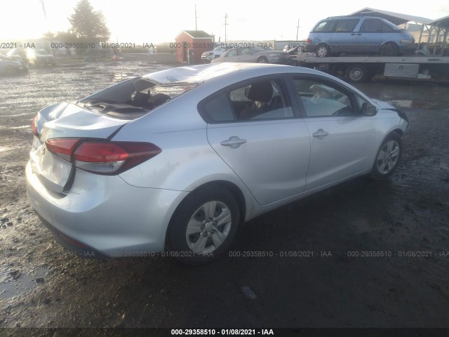 Photo 3 VIN: 3KPFK4A76JE252738 - KIA FORTE 