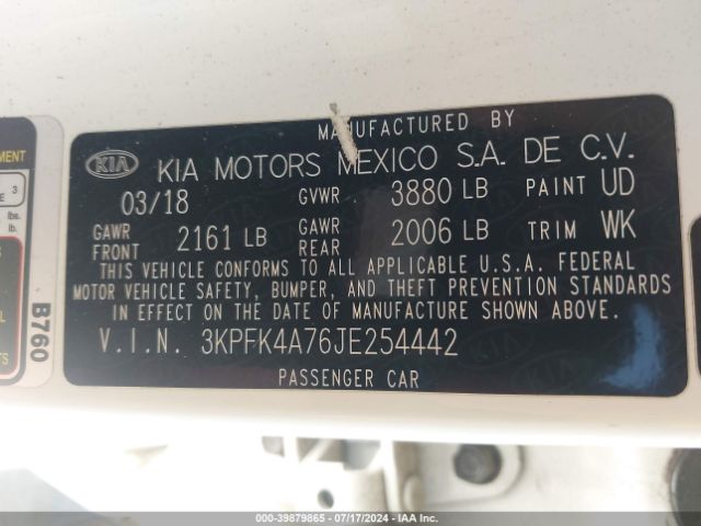 Photo 8 VIN: 3KPFK4A76JE254442 - KIA FORTE 