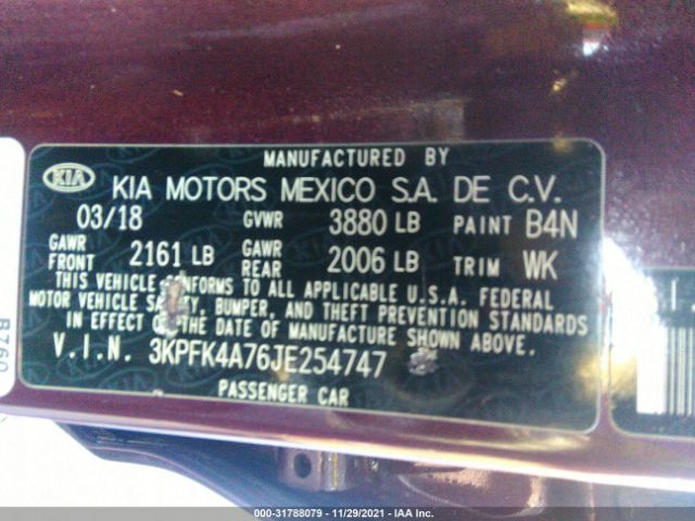 Photo 8 VIN: 3KPFK4A76JE254747 - KIA FORTE 