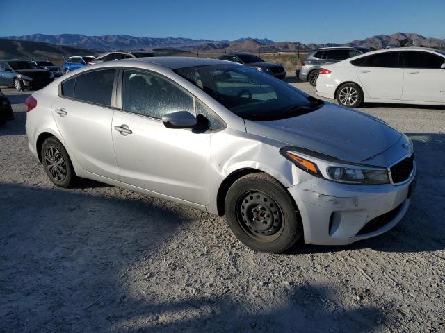 Photo 3 VIN: 3KPFK4A76JE255610 - KIA FORTE 